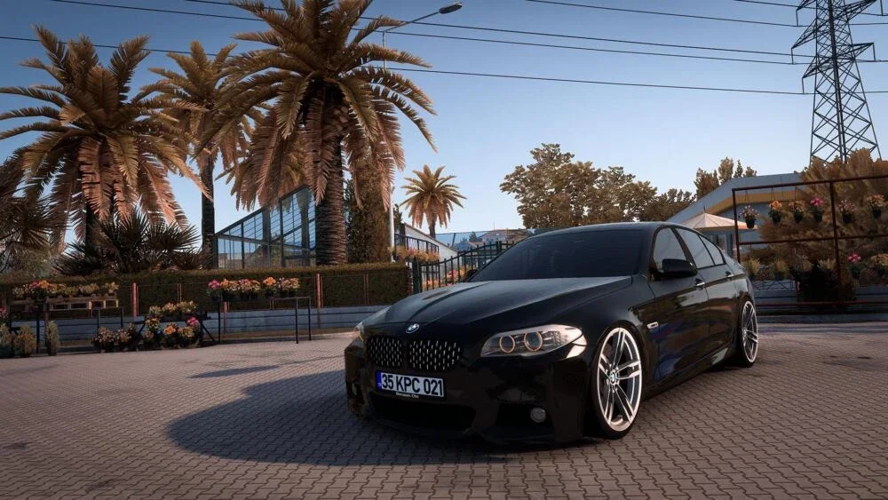 BMW 5 Series F10 M-Sport v1.0