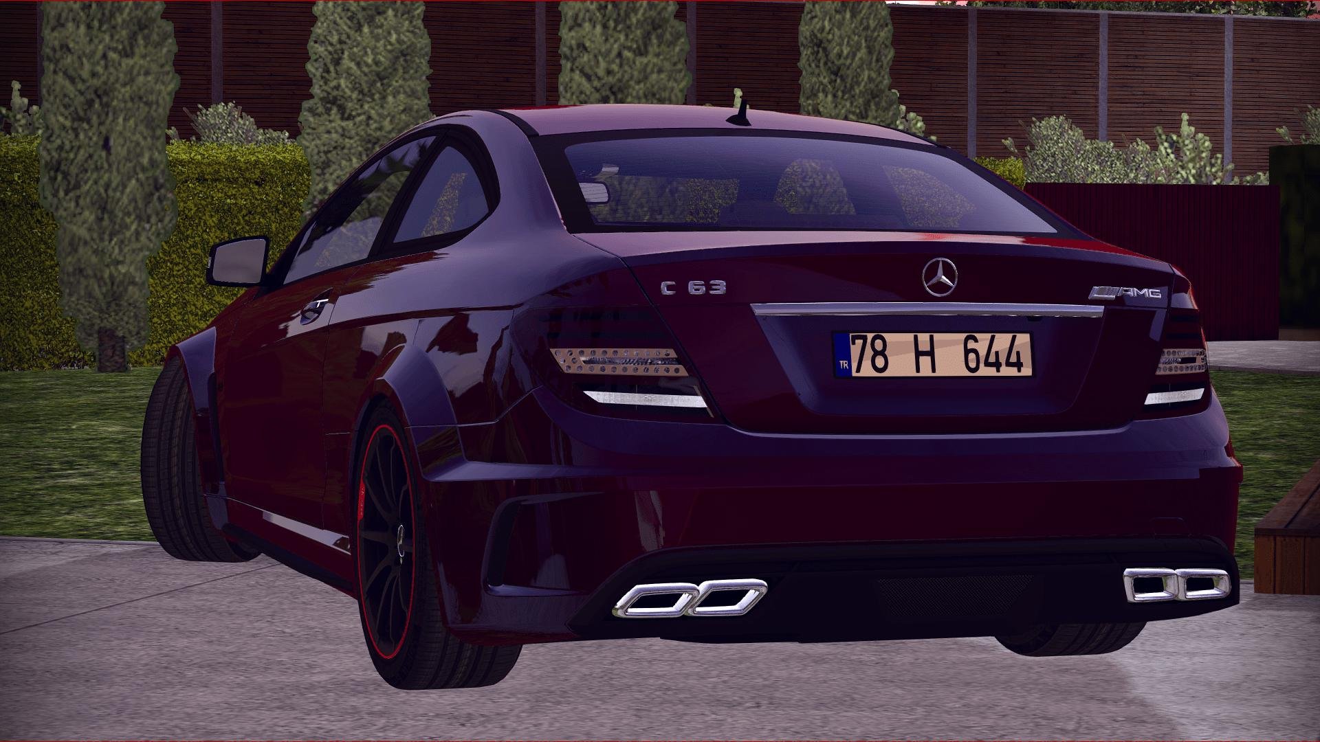 Mercedes AMG C63 S 2017 3
