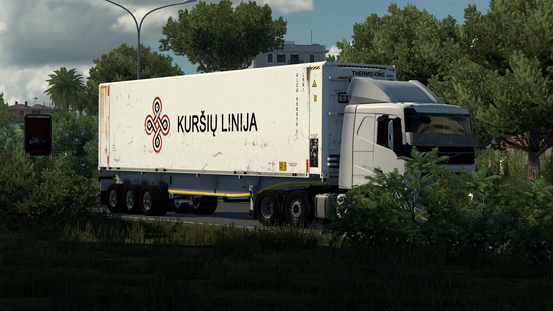 Henred Fruehauf trailer pack and skeletal trailer 3